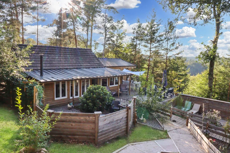 Correze. Marcillac-la-Croisille. Wooden House 3 Minute Walk from the Lake with 3 Bedrooms, Summer House and Outside Spa…