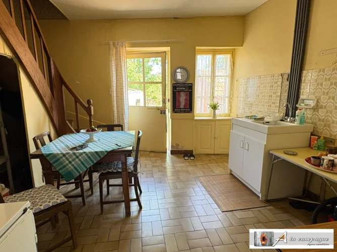 Property/Gîte Comprising Two Small Village Homes with a Garden and an Outbuilding photo 5