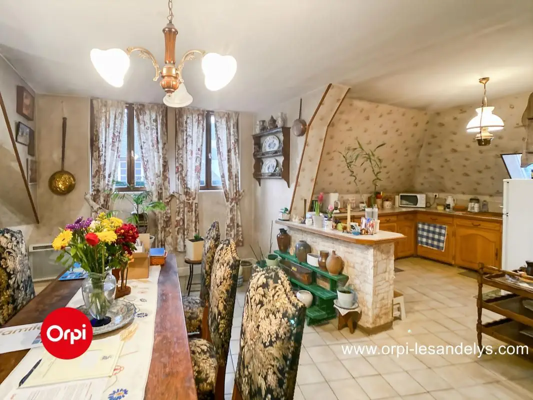 Apartment for sale in Les Andelys — 3 bedrooms, 87 m² photo 3