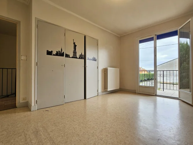 Town House with Garden and Garage photo 5