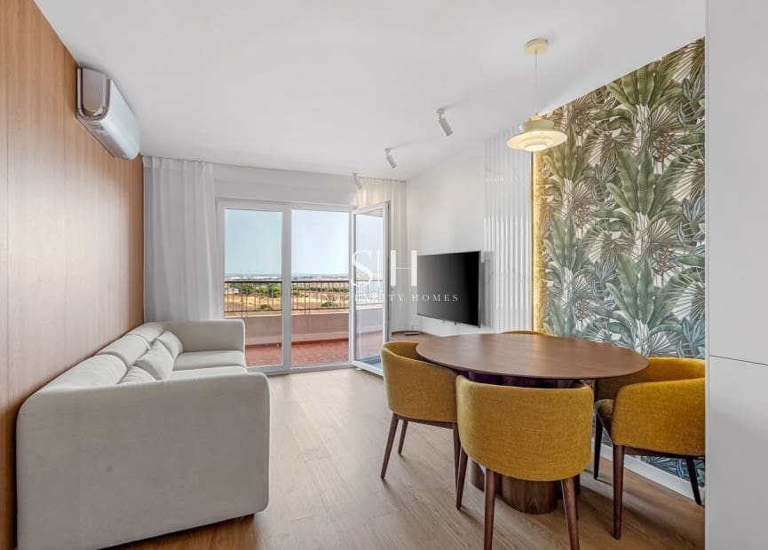 Penthouse for sale in Punta Prima, Orihuela, Alicante photo 2