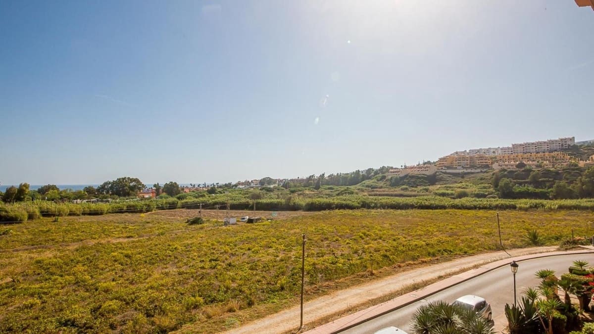 Apartment for sale in La Duquesa / Puerto de la Duquesa, Manilva, Málaga photo 4