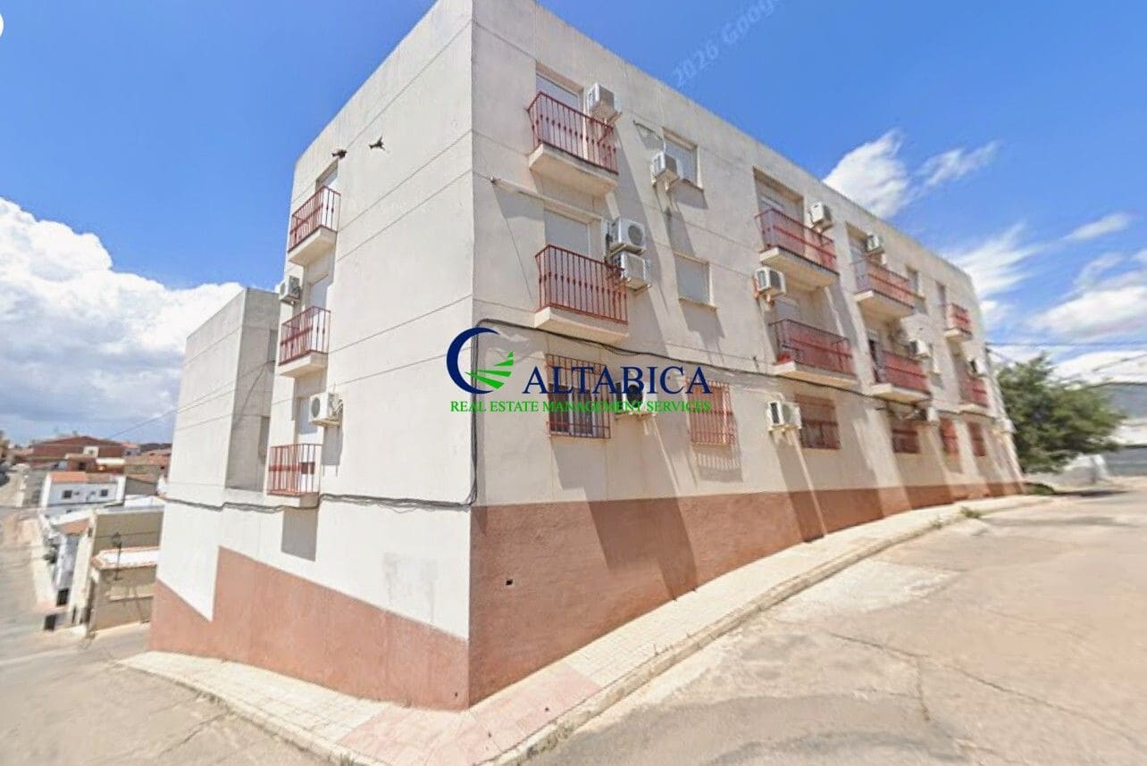 Flat for sale in Navas de San Juan, Jaén