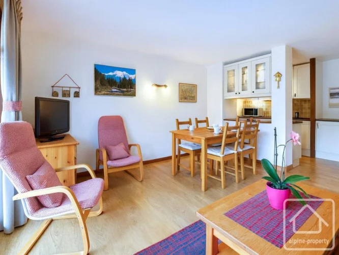 A 2 Bedroom Duplex with Mezzanine, Cave and Indoor Swimming Pool. photo 2