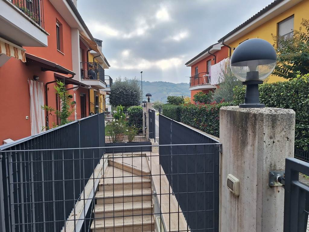 Property in Tolentino photo 4