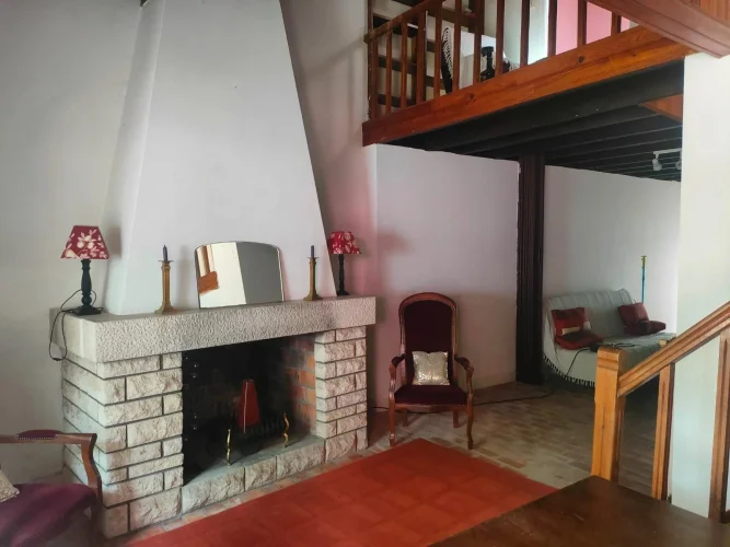 Charming House in Saint-Mathieu, 160 m², 3 Bedrooms photo 5