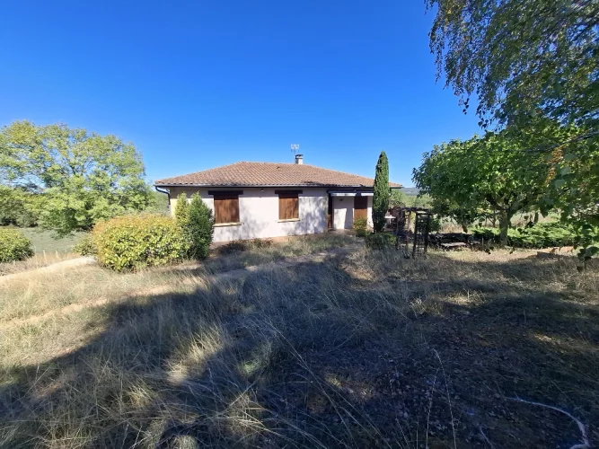 Pleasant, Well-Maintained House on Approximately 3000 m² of Land photo 2