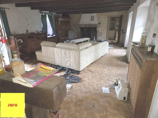6 Bed Stone House for Sale Near Bever photo 3
