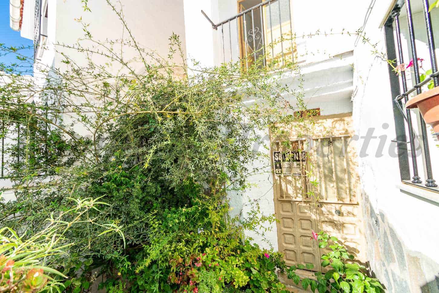 Townhouse for sale in Sedella, Málaga