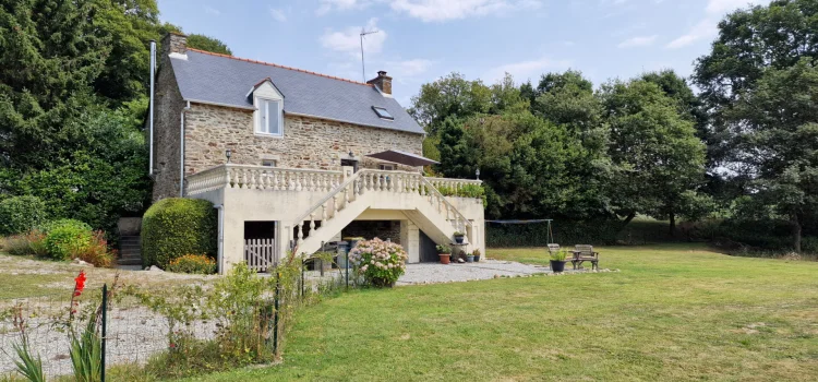 Côtes D'armor Stone 3 Bed Cottage, Well-Presented with Magnificent Raised Terrace, Views, Workshop, Land, Basement photo 5