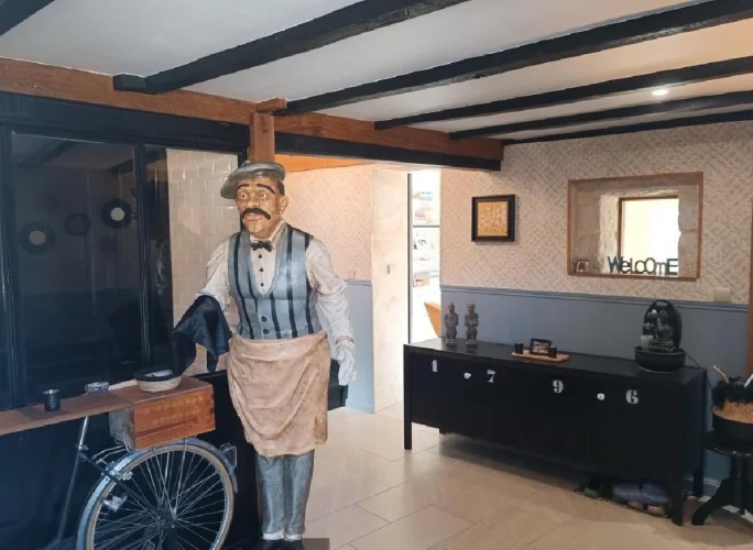4 Bed House for Sale in Chef-Boutonne photo 2