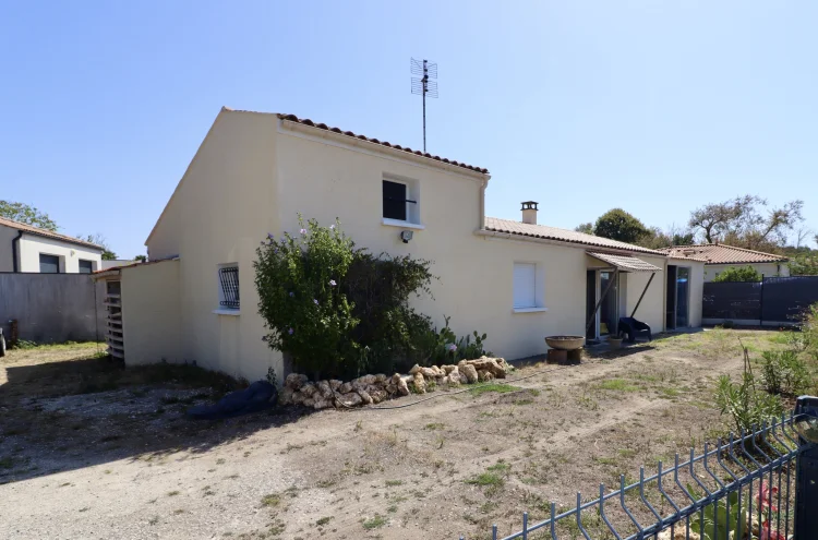 Semussac House