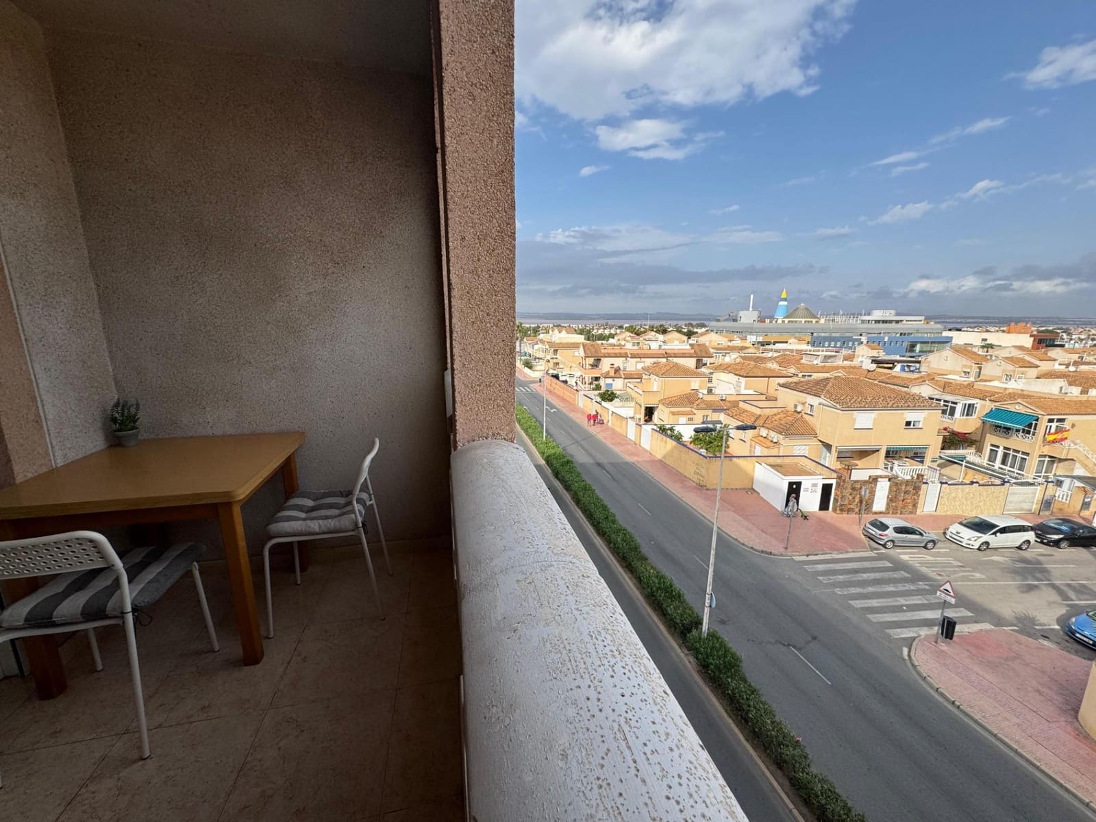 Apartment for sale in Playa de los Locos, Torrevieja, Alicante photo 4