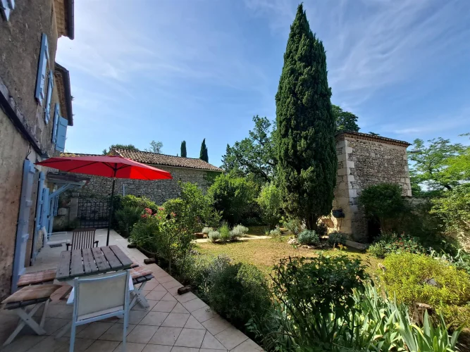 Charming Stone Property in the Heart of a Peaceful Hamlet photo 3