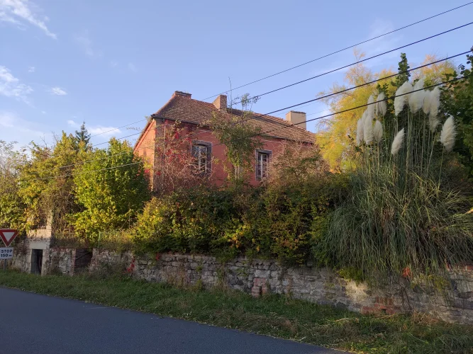 Renovation Property: Detached Stone House - Lots of Potential- Open to Offers photo 2