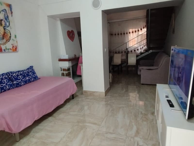 Townhouse for sale in Almoradí, Alicante photo 4