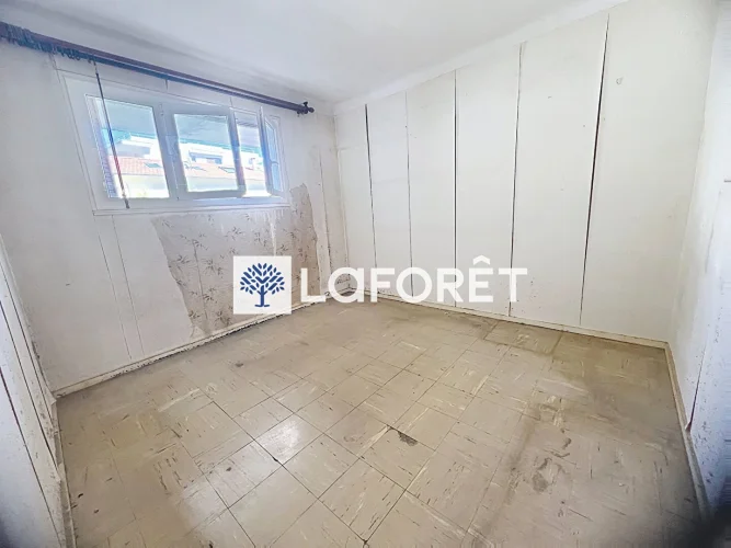 Spacious 3-Room Apartment in a Quiet Area in the Heart of the City photo 5