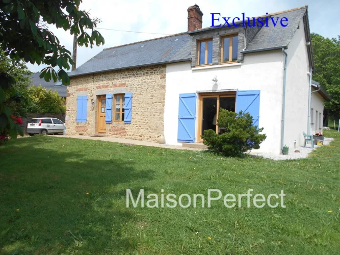 Ideal Equestrian or Smallholding. 4 + Bedroom Very Comfortable Family Home. Believed to have been Constructed in 1870.…