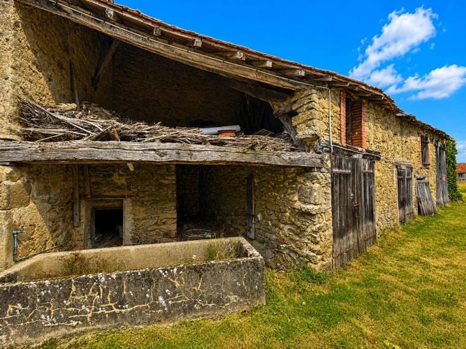 Haute Vienne - Bargain Price Renovation Project Waiting for you . photo 4