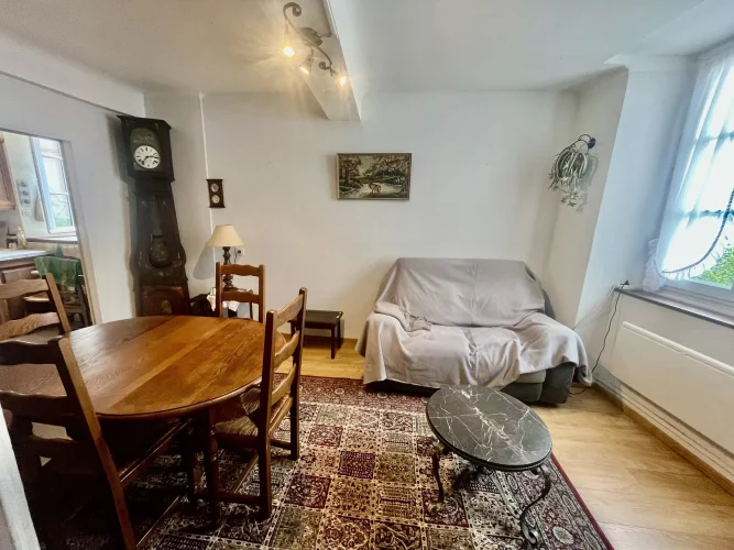 Traditional Town House Perfectly Located in the Heart of a Medieval Market Town photo 2