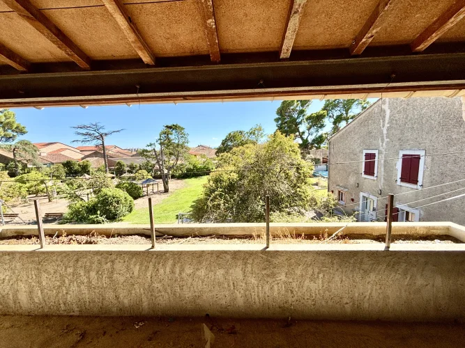 A Charming Home to Make your own in a Popular Minervois Village photo 5