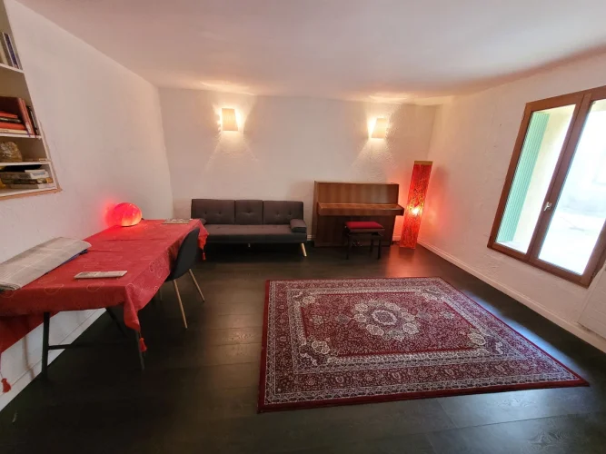 Charming Atypical Village House with 95 M2 of Living Space, 3 Bedrooms and a 28 M2 Terrace photo 4