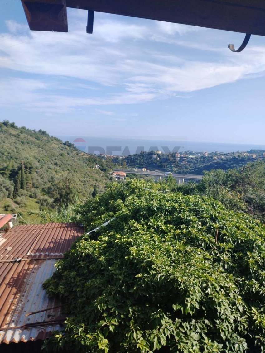 Property in Sanremo photo 3