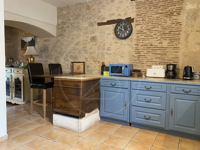 Charming Stone House in the Heart of a Village photo 4