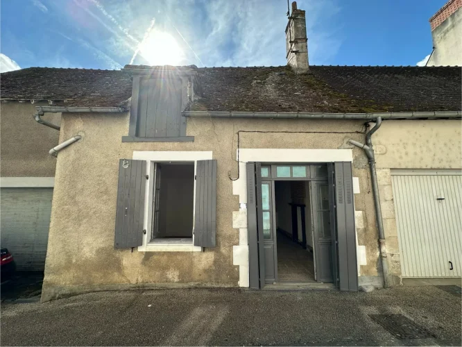 Property to Finish Renovating in la Trimouille