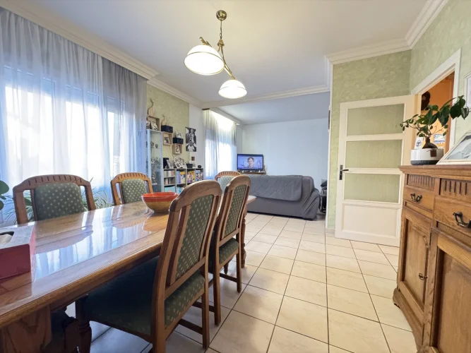 House Close to all Amenities with Independent Studio photo 3