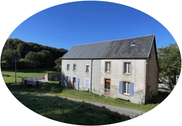 Auv 1164: Habitable House, Terrace, Nice View, Woodland, 295