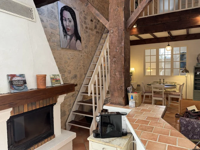 Village House with Courtyard, Terrace, and Studio photo 3
