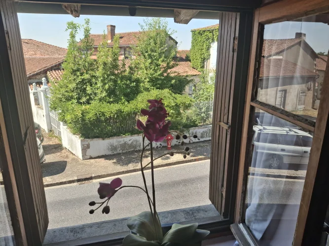 Charming 2-Bed Cottage in Village Setting photo 4