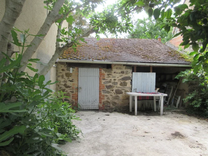 Magical Setting for this Delightful Property! photo 3