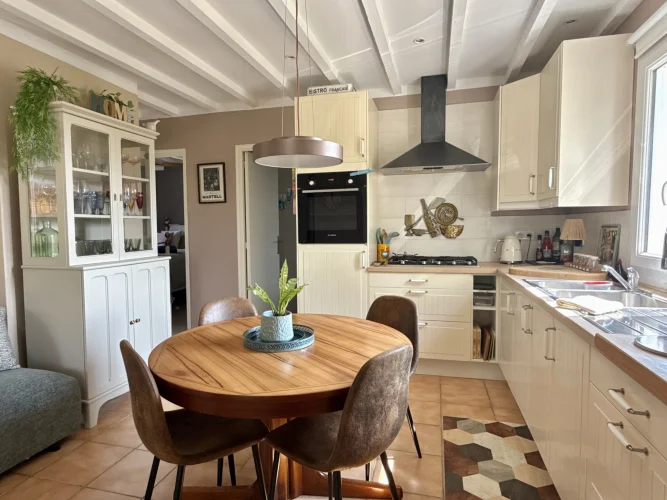 Charming 2 Bed Home with Stunning Views to Lauzerte photo 5