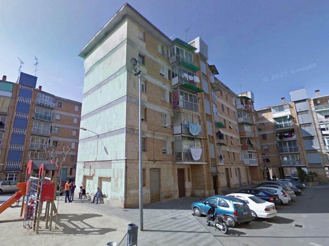 Flat for sale in Balaguer, Lleida photo 3