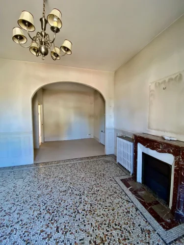 Georgian-Style House photo 2