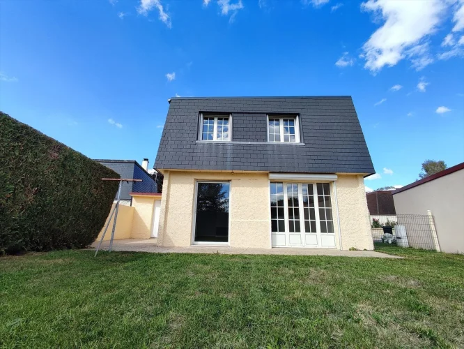 House with 4 Bedrooms