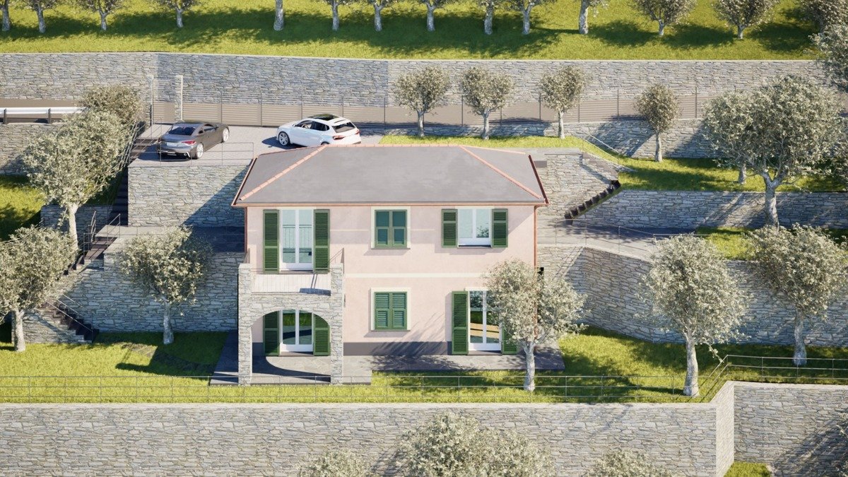 Property in Cogorno photo 5