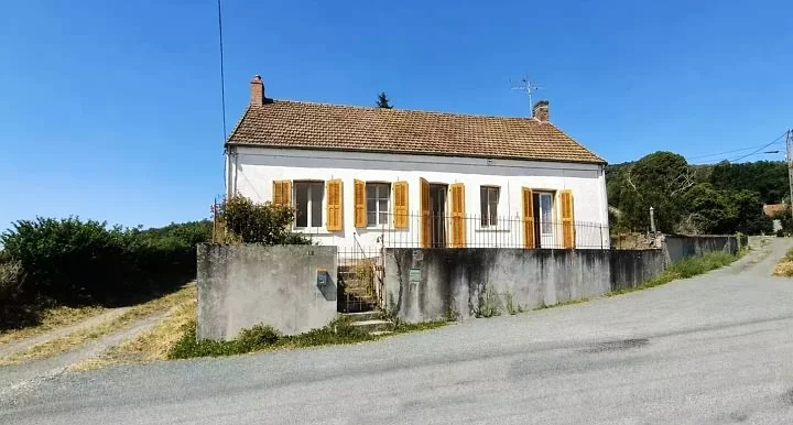 Detached Stone and Tiled Property(137 sqm), Situated in a Village, in the Area of Ahun, with a