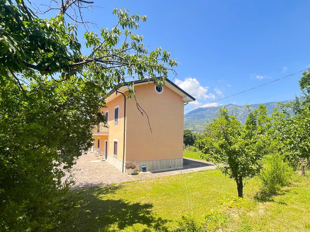 Property in Alvito