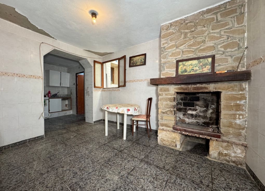 Townhouse for sale in Blanca, Murcia photo 4