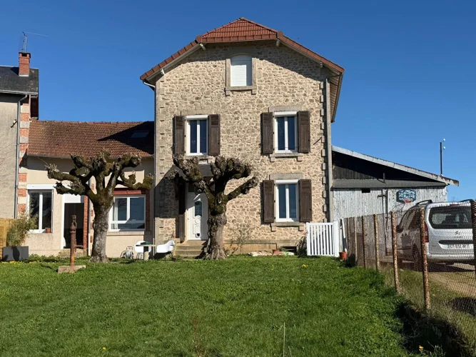 Haute Vienne - Imposing Stone Property - with Annexe and Large House.