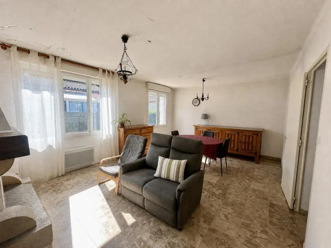 House for Sale 73m² - 5 Rooms Sommieres photo 2