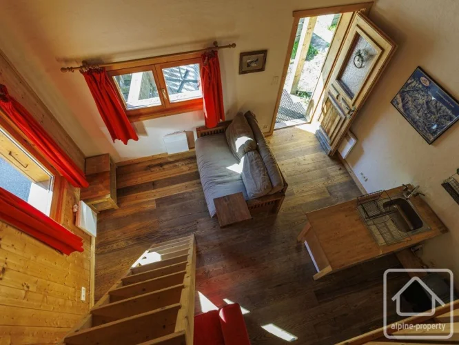 A Detached 2 Bedroom Chalet on a 532m² Plot, between Lake Geneva and the Portes du Soleil Ski Resort photo 4