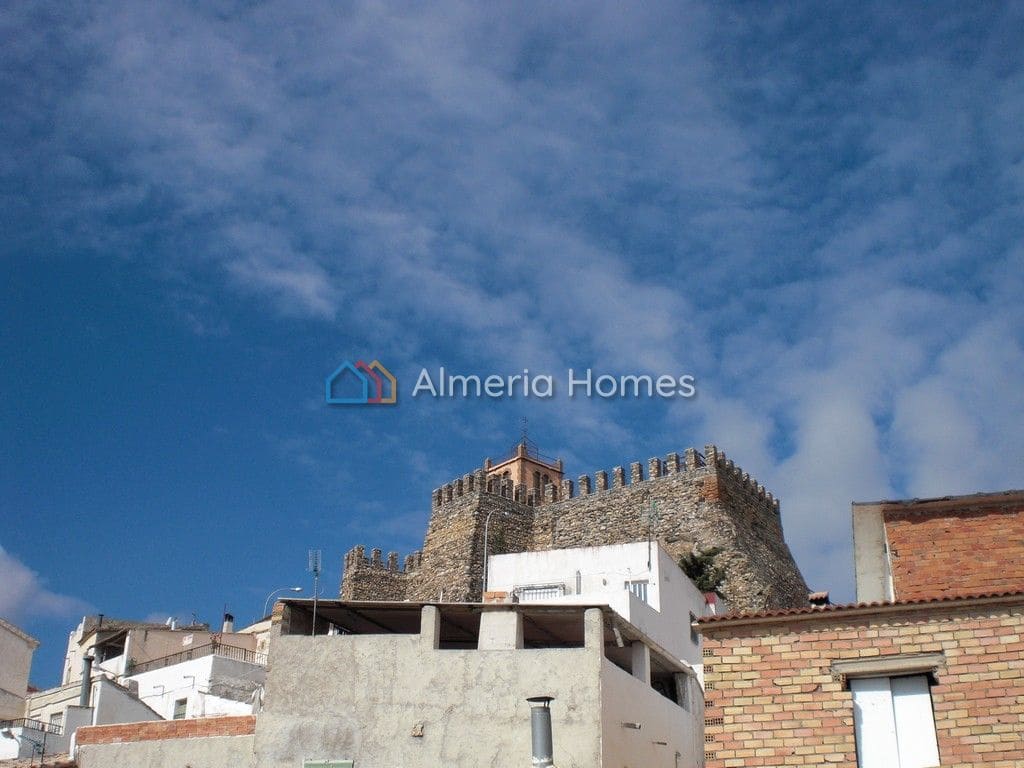 Townhouse for sale in Serón, Almería