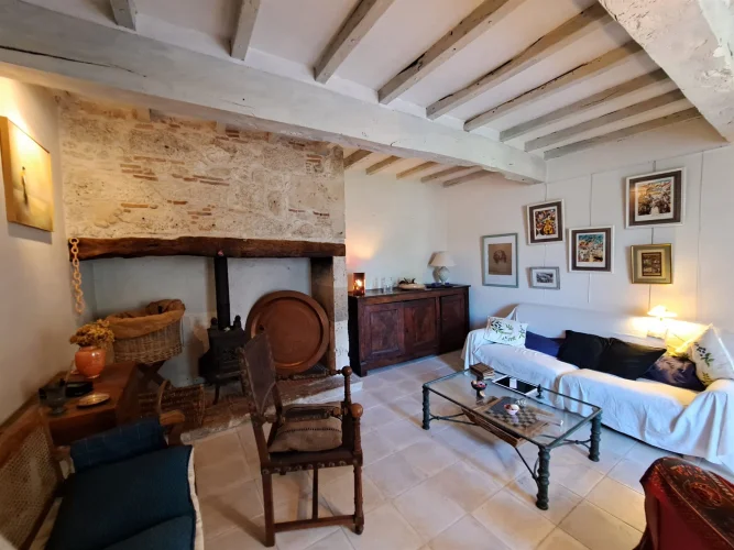 Charming Stone Property in the Heart of a Peaceful Hamlet photo 5