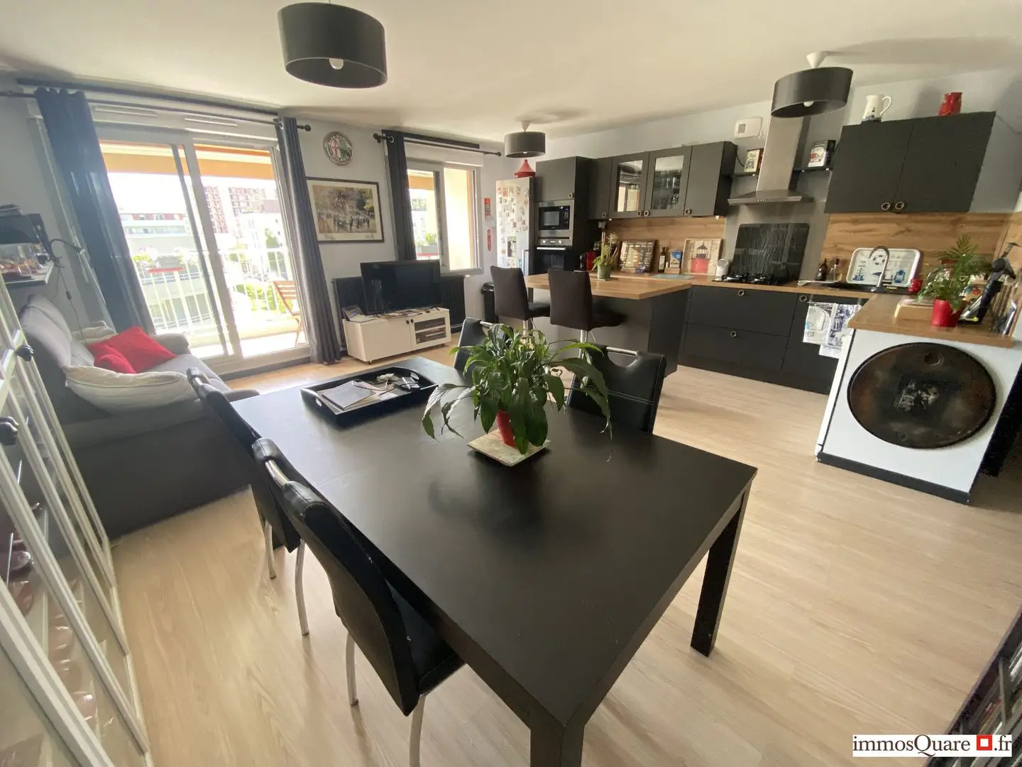 Apartment for sale in Villeurbanne — 2 bedrooms, 72 m² photo 4