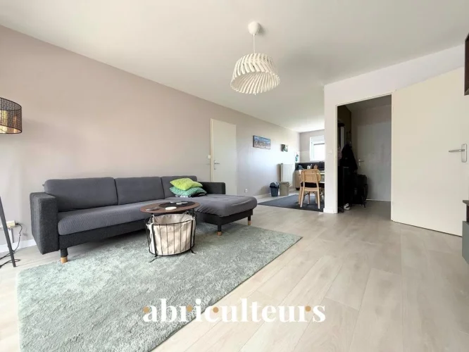 Standing 3-Room Apartment with Full Renovation for Sale in Dunkirk (59140) photo 4