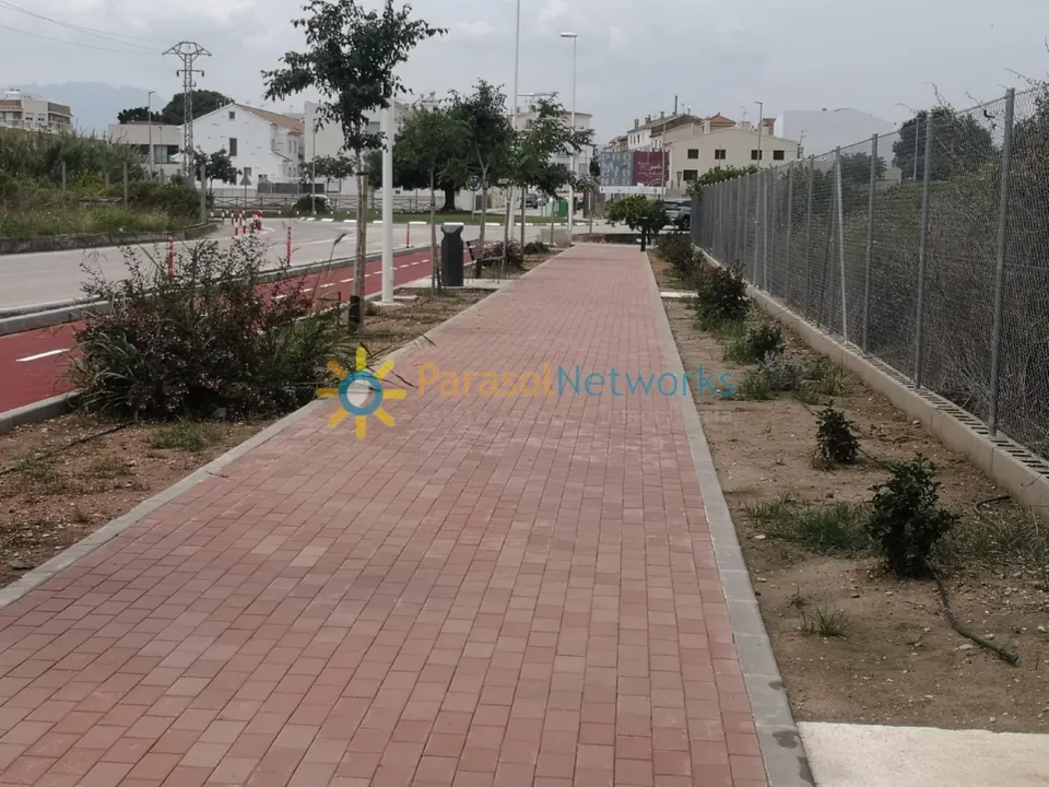 Parasol Networks Estate Agents/Inmobiliaria 